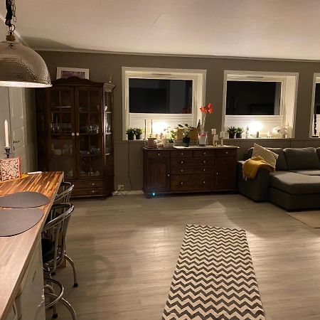 Lyngen, Mackay Appartment, Lyngen Lyngseidet Ngoại thất bức ảnh