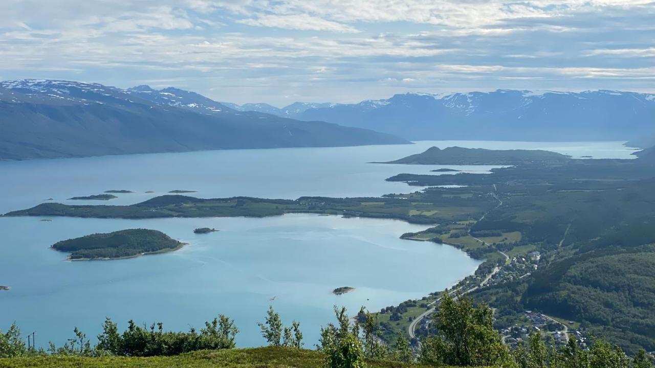 Lyngen, Mackay Appartment, Lyngen Lyngseidet Ngoại thất bức ảnh