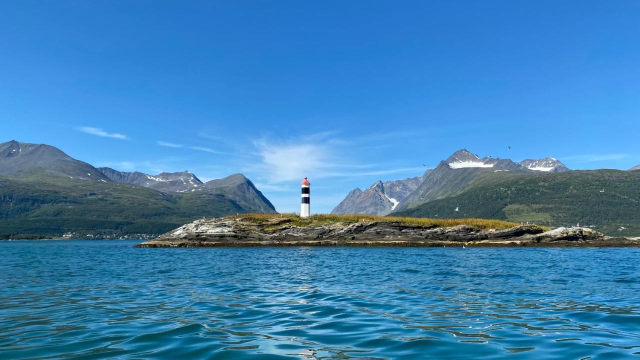 Lyngen, Mackay Appartment, Lyngen Lyngseidet Ngoại thất bức ảnh